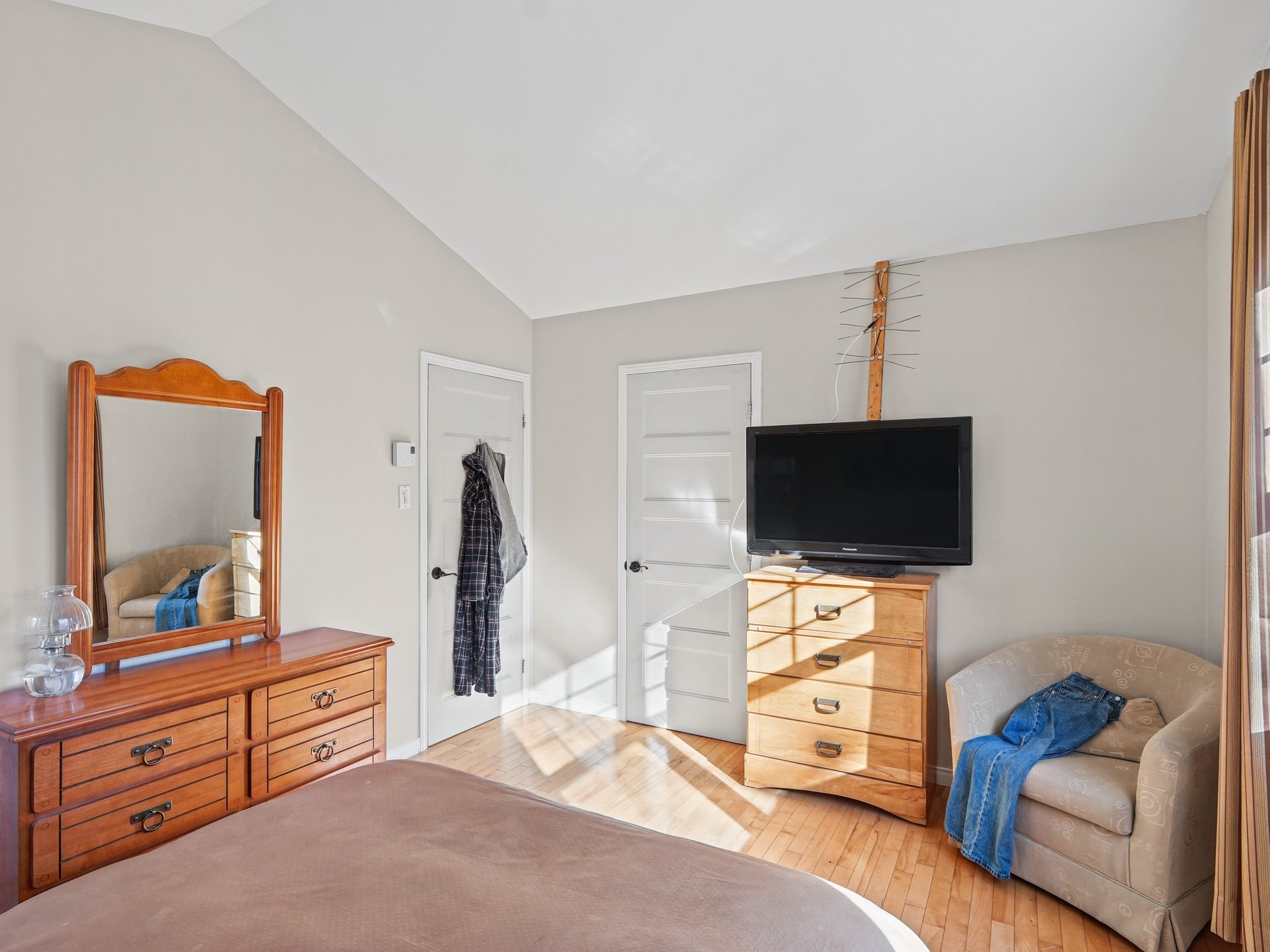 









2765


Rue du Manège

,
Hatley - Canton,




QC
J0B2C0

