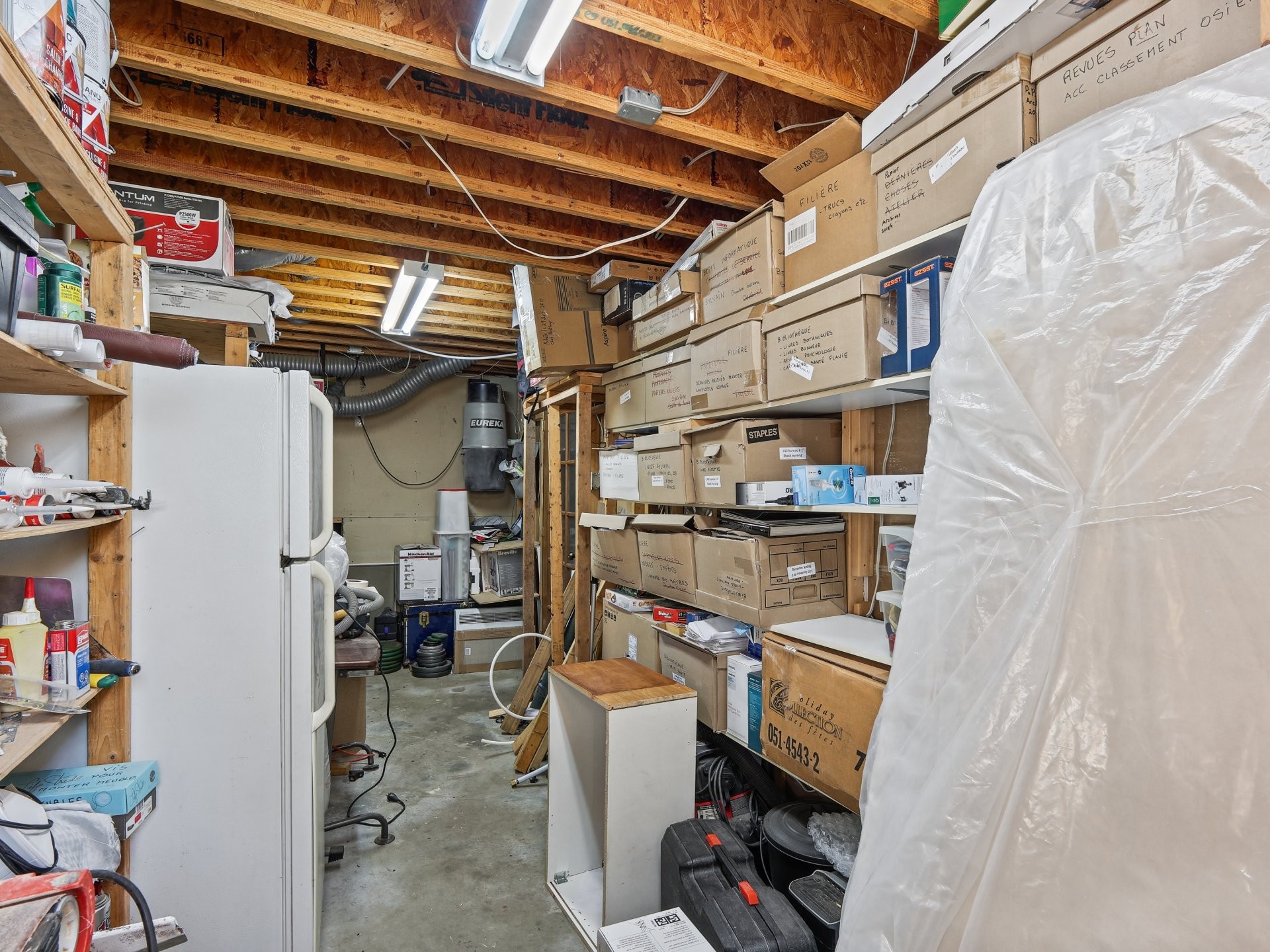 









2765


Rue du Manège

,
Hatley - Canton,




QC
J0B2C0

