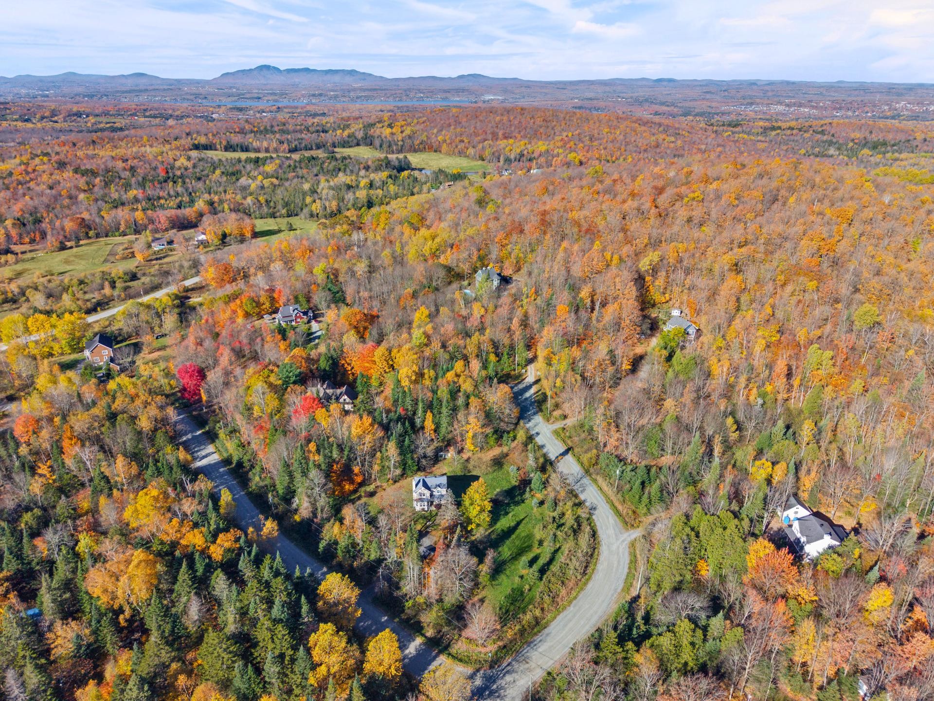 









2765


Rue du Manège

,
Hatley - Canton,




QC
J0B2C0

