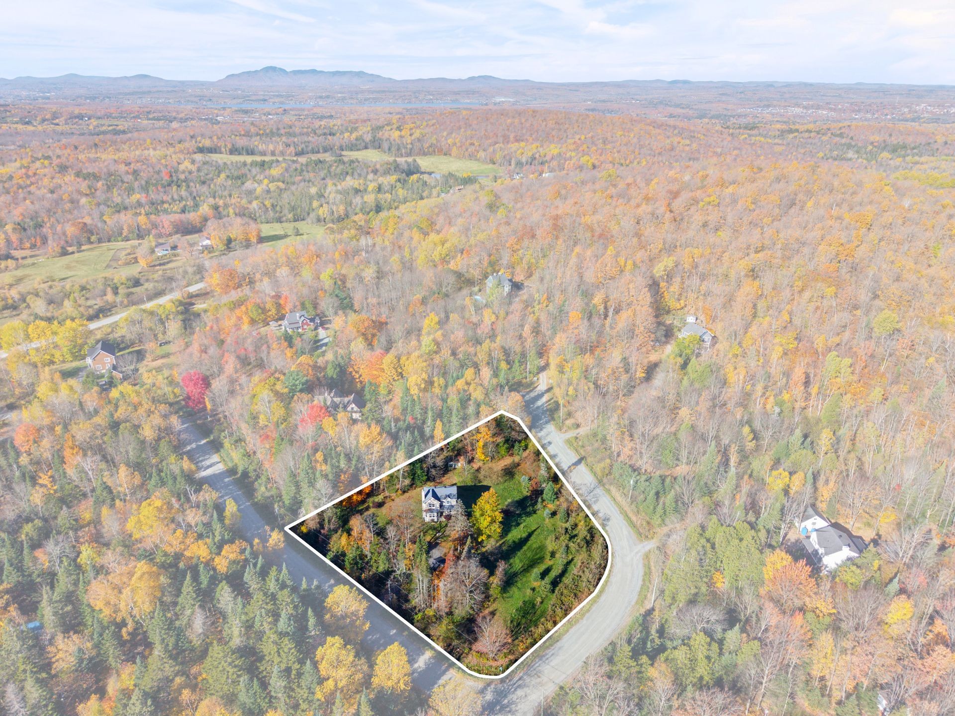 









2765


Rue du Manège

,
Hatley - Canton,




QC
J0B2C0

