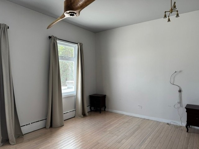 









170

 - 172


1re Avenue O.

,
Sainte-Anne-des-Monts,




QC
G4V1C8

