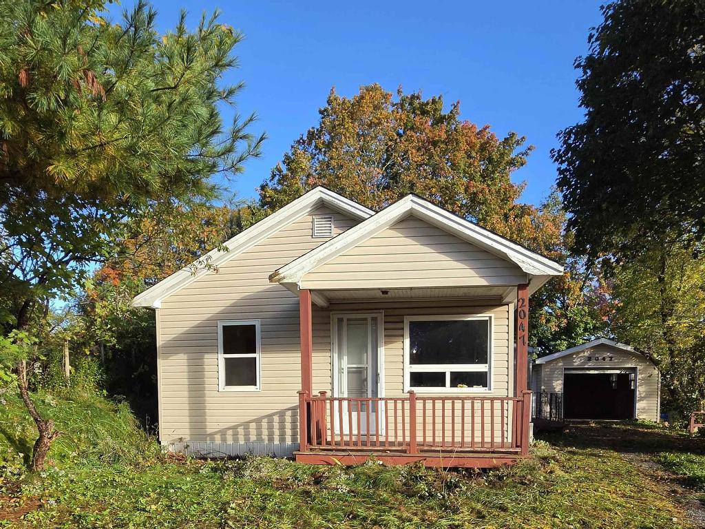 












2047 East Prince Street

,
Salmon River,




NS
B6L 3J3

