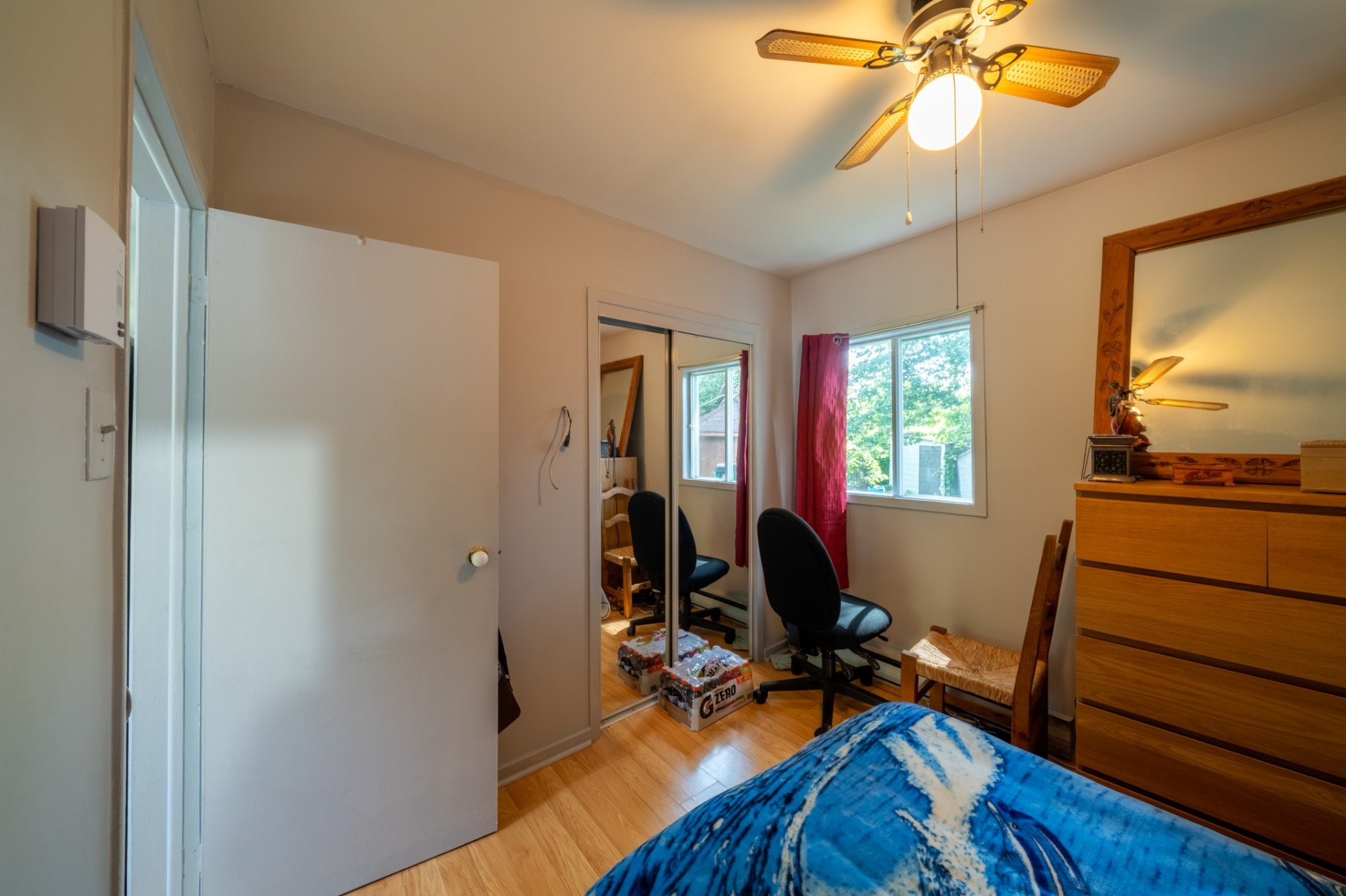 









124


36e Avenue

,
Sainte-Marthe-sur-le-Lac,




QC
J0N1P0

