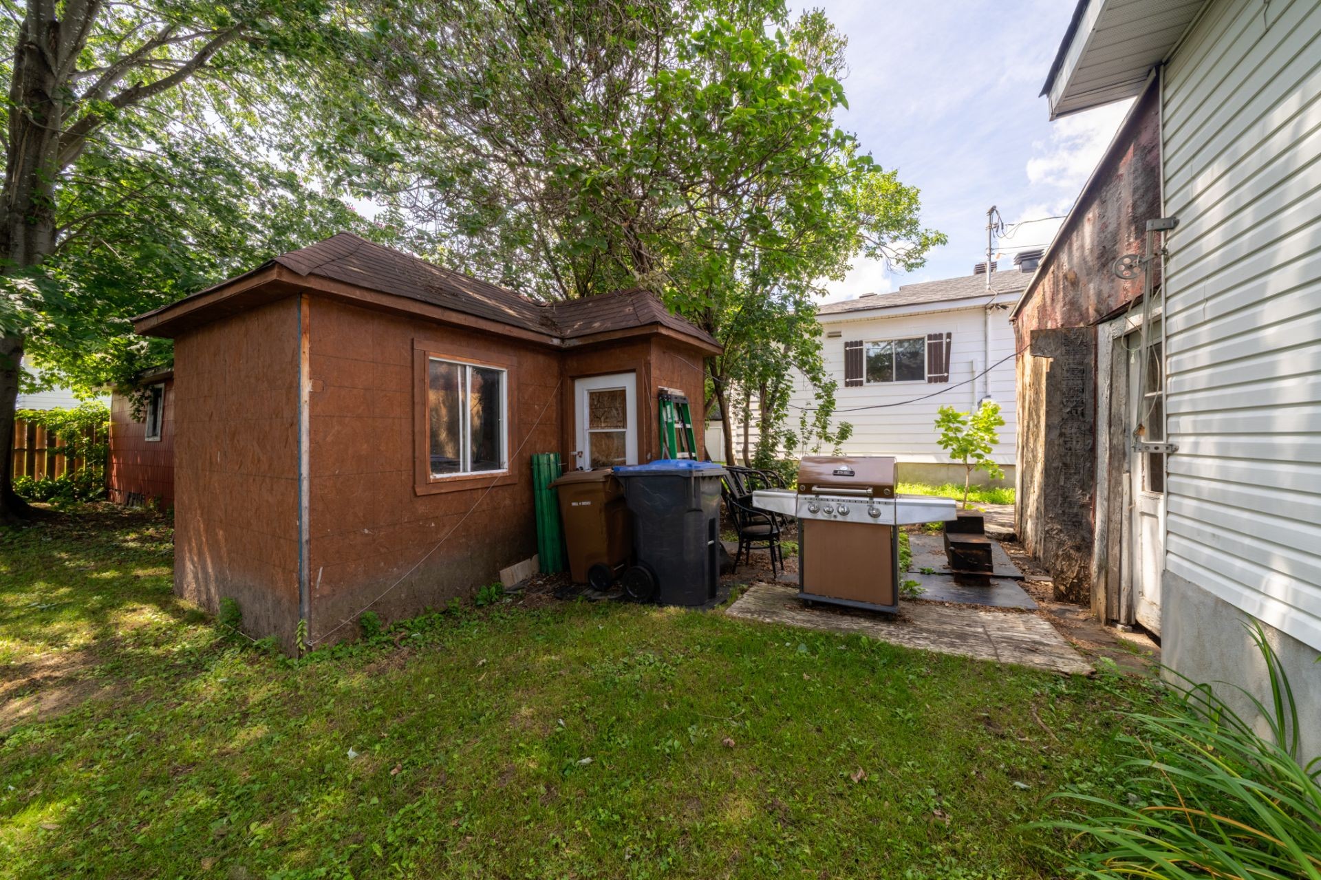 









124


36e Avenue

,
Sainte-Marthe-sur-le-Lac,




QC
J0N1P0

