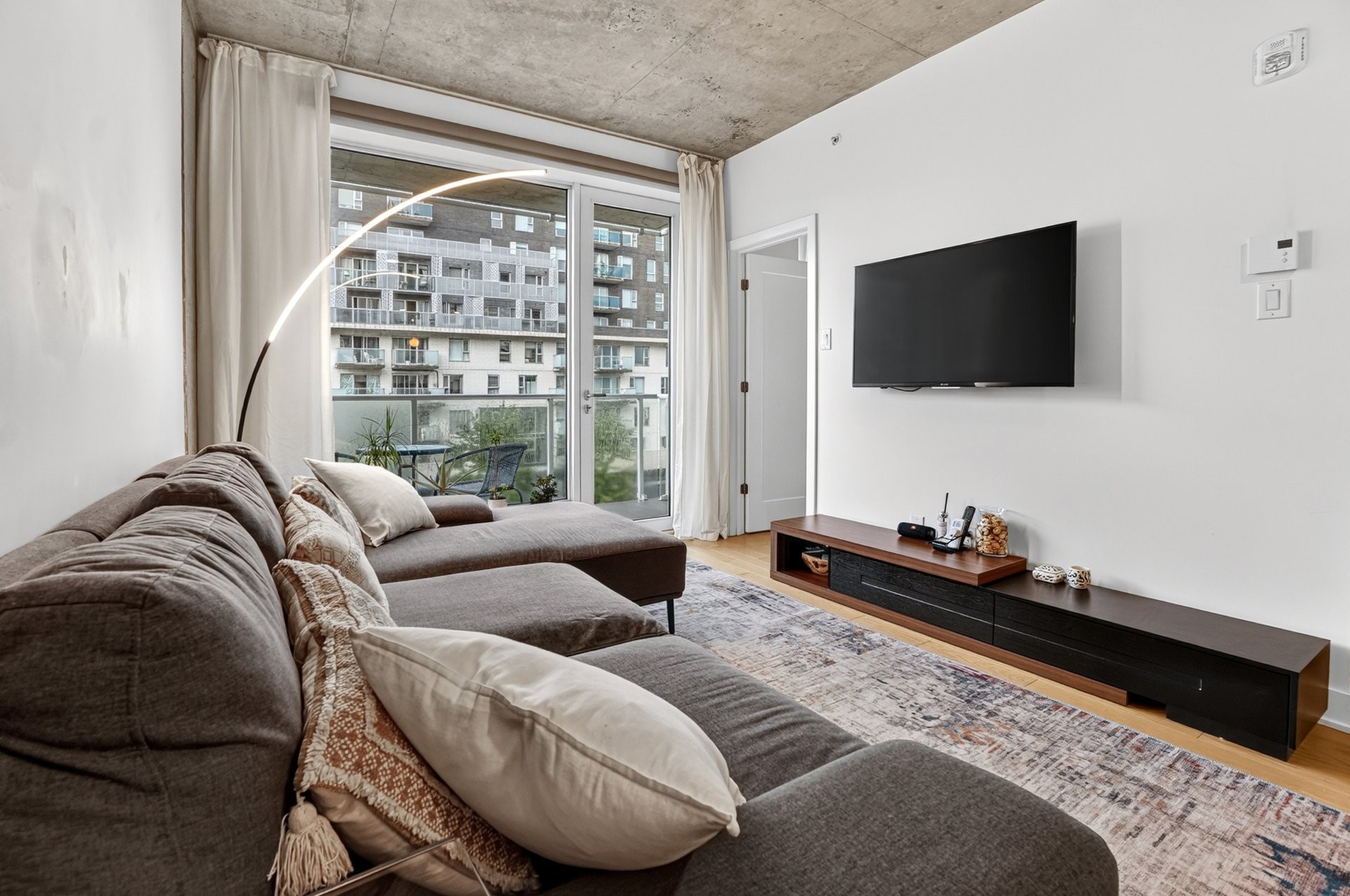 









5100


Rue Molson

, 529,
Montréal (Rosemont/La Petite-Patrie),




QC
H1Y0A7

