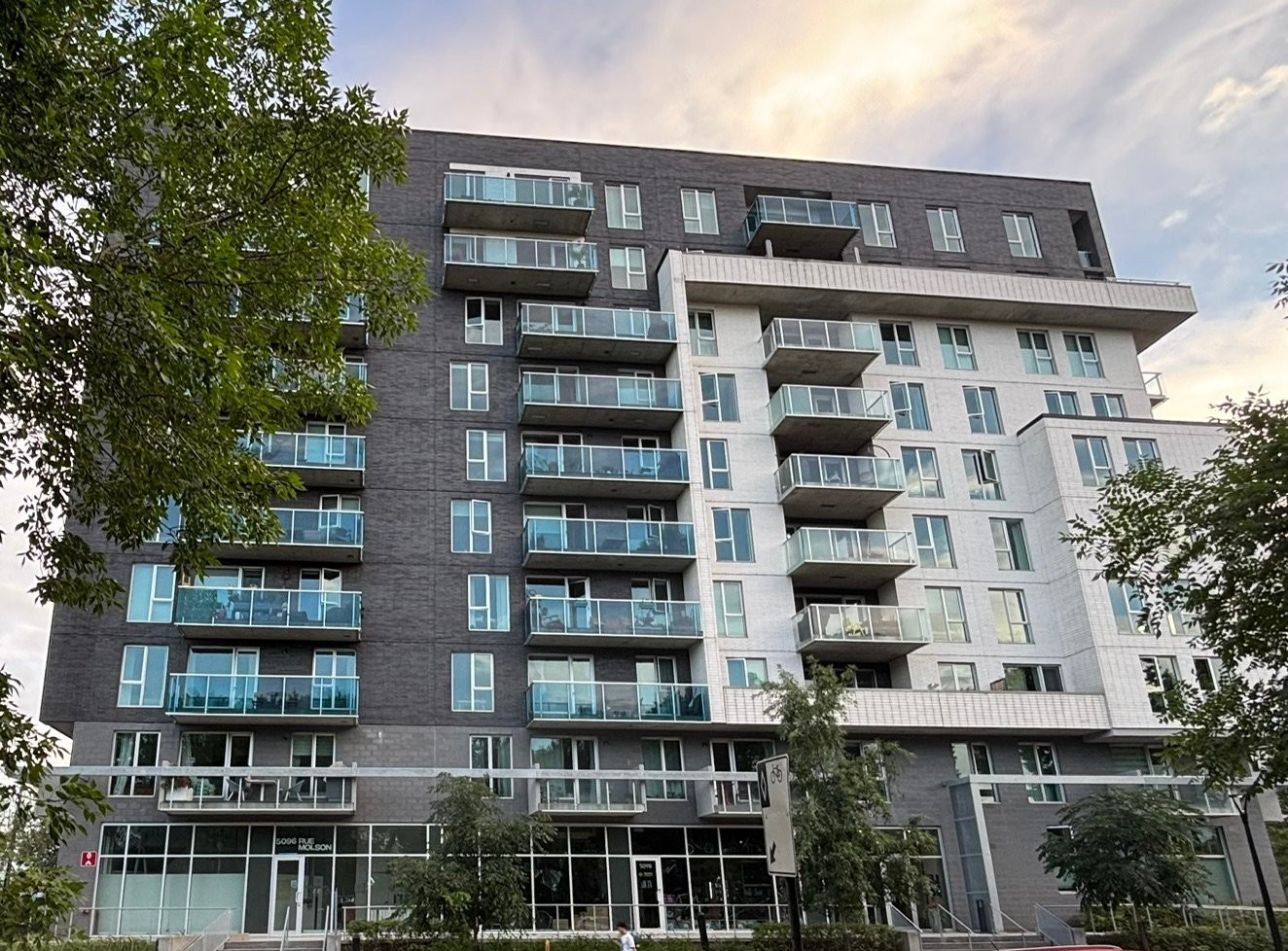 









5100


Rue Molson

, 529,
Montréal (Rosemont/La Petite-Patrie),




QC
H1Y0A7

