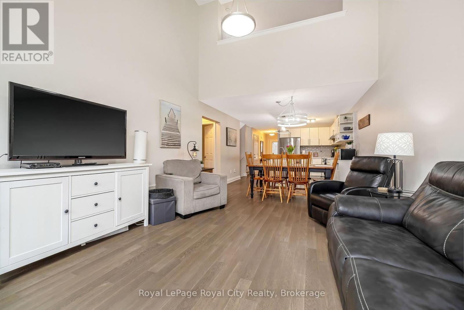 












38 JUNIPER STREET

,
Guelph/Eramosa (Rockwood),




Ontario
N0B2K0

