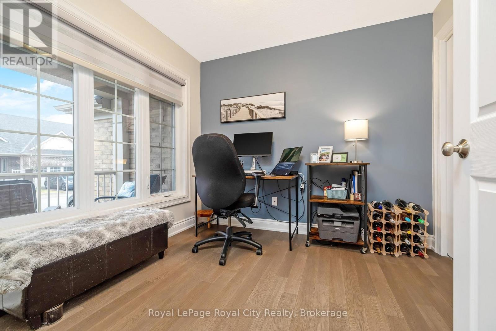 












38 JUNIPER STREET

,
Guelph/Eramosa (Rockwood),




Ontario
N0B2K0

