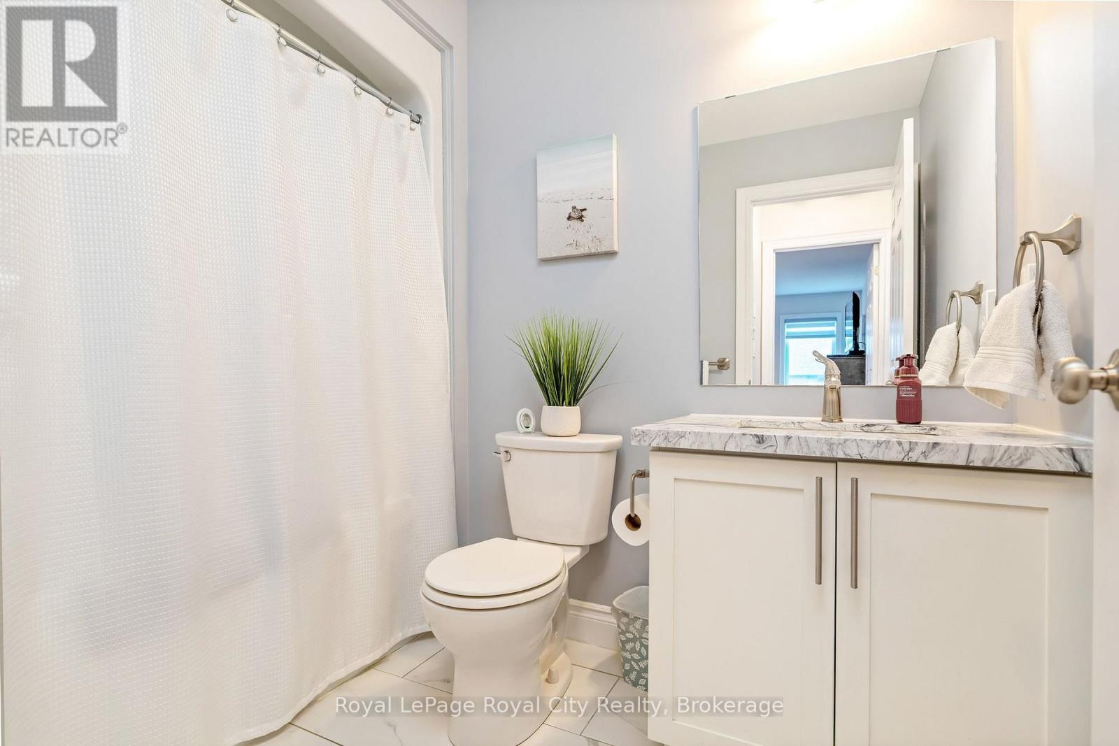 












38 JUNIPER STREET

,
Guelph/Eramosa (Rockwood),




Ontario
N0B2K0

