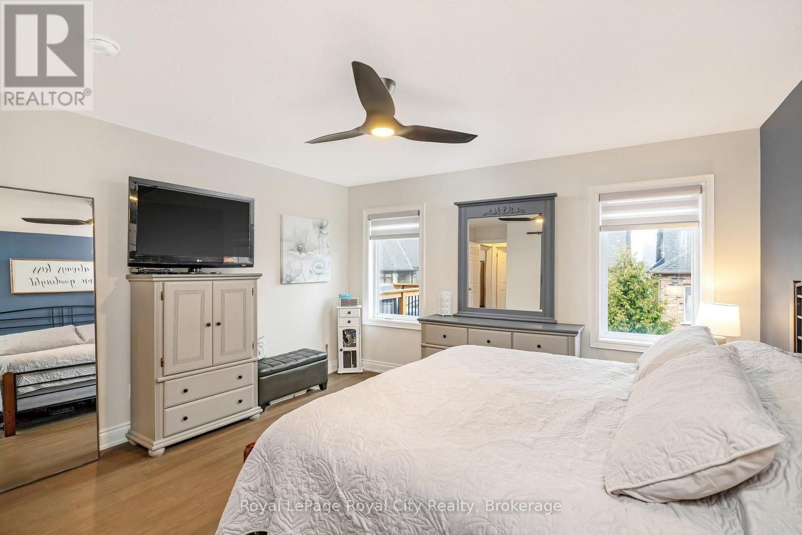 












38 JUNIPER STREET

,
Guelph/Eramosa (Rockwood),




Ontario
N0B2K0

