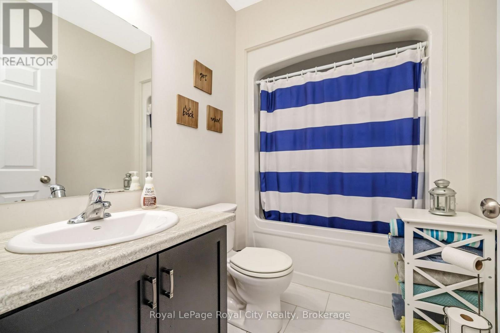 












38 JUNIPER STREET

,
Guelph/Eramosa (Rockwood),




Ontario
N0B2K0

