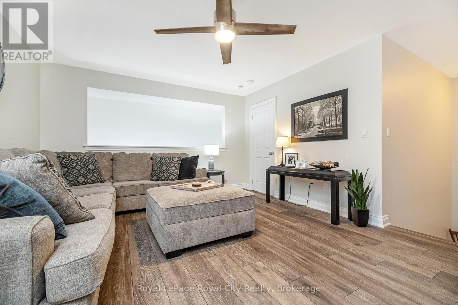 












38 JUNIPER STREET

,
Guelph/Eramosa (Rockwood),




Ontario
N0B2K0

