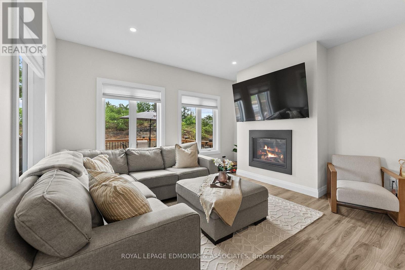 












39 MORRISON DRIVE

,
Whitewater Region,




Ontario
K0J1K0

