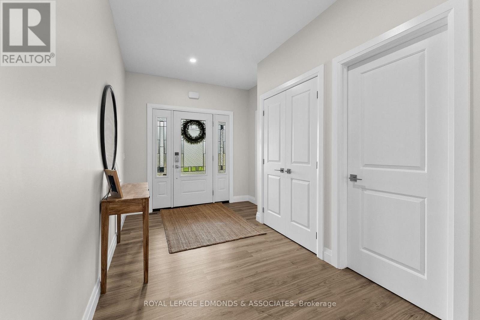 












39 MORRISON DRIVE

,
Whitewater Region,




Ontario
K0J1K0

