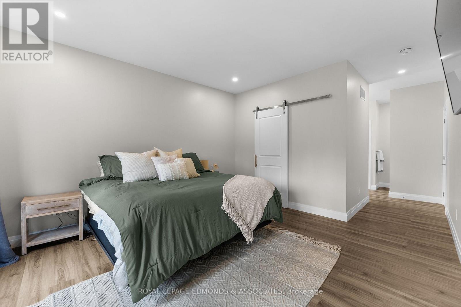 












39 MORRISON DRIVE

,
Whitewater Region,




Ontario
K0J1K0

