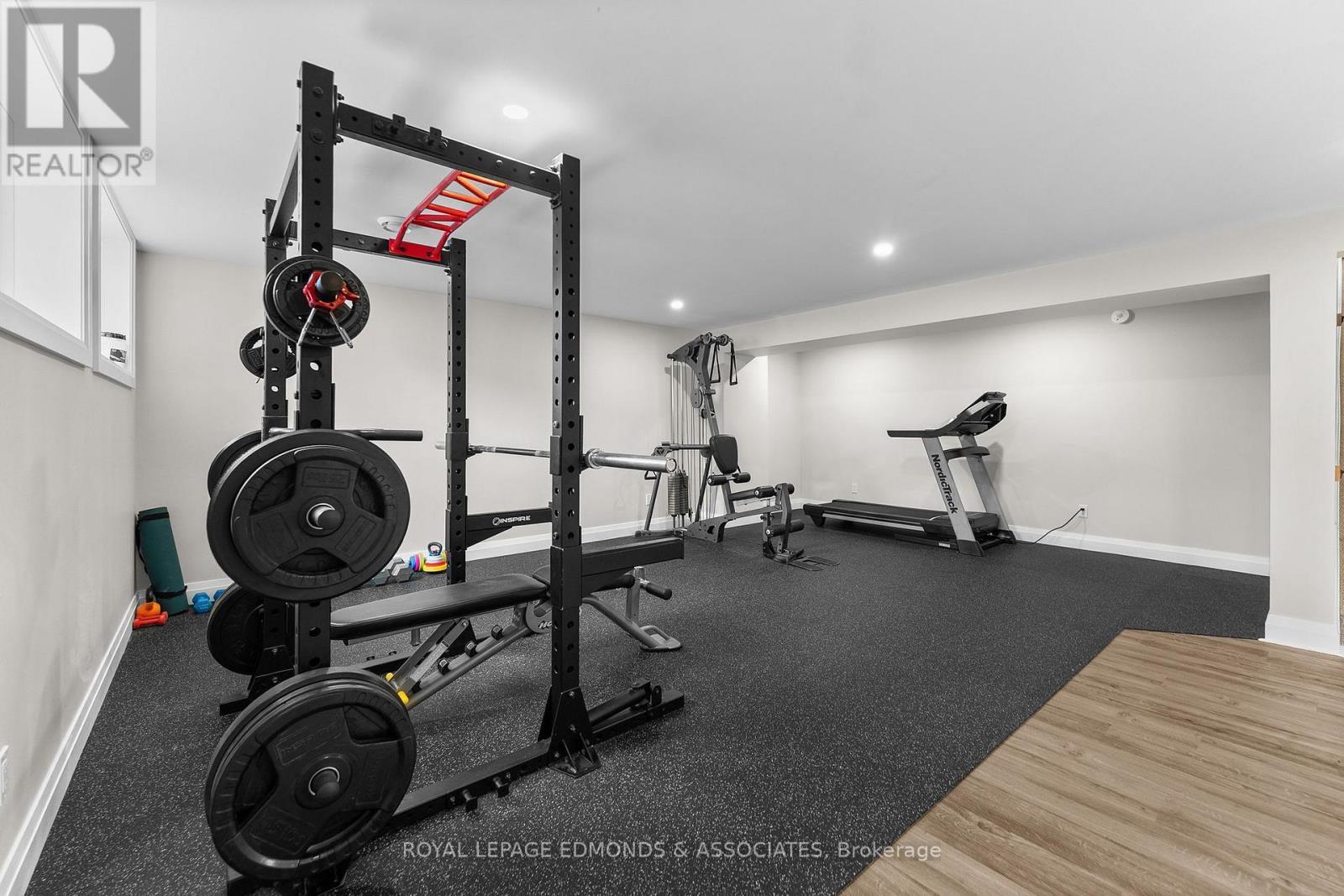 












39 MORRISON DRIVE

,
Whitewater Region,




Ontario
K0J1K0

