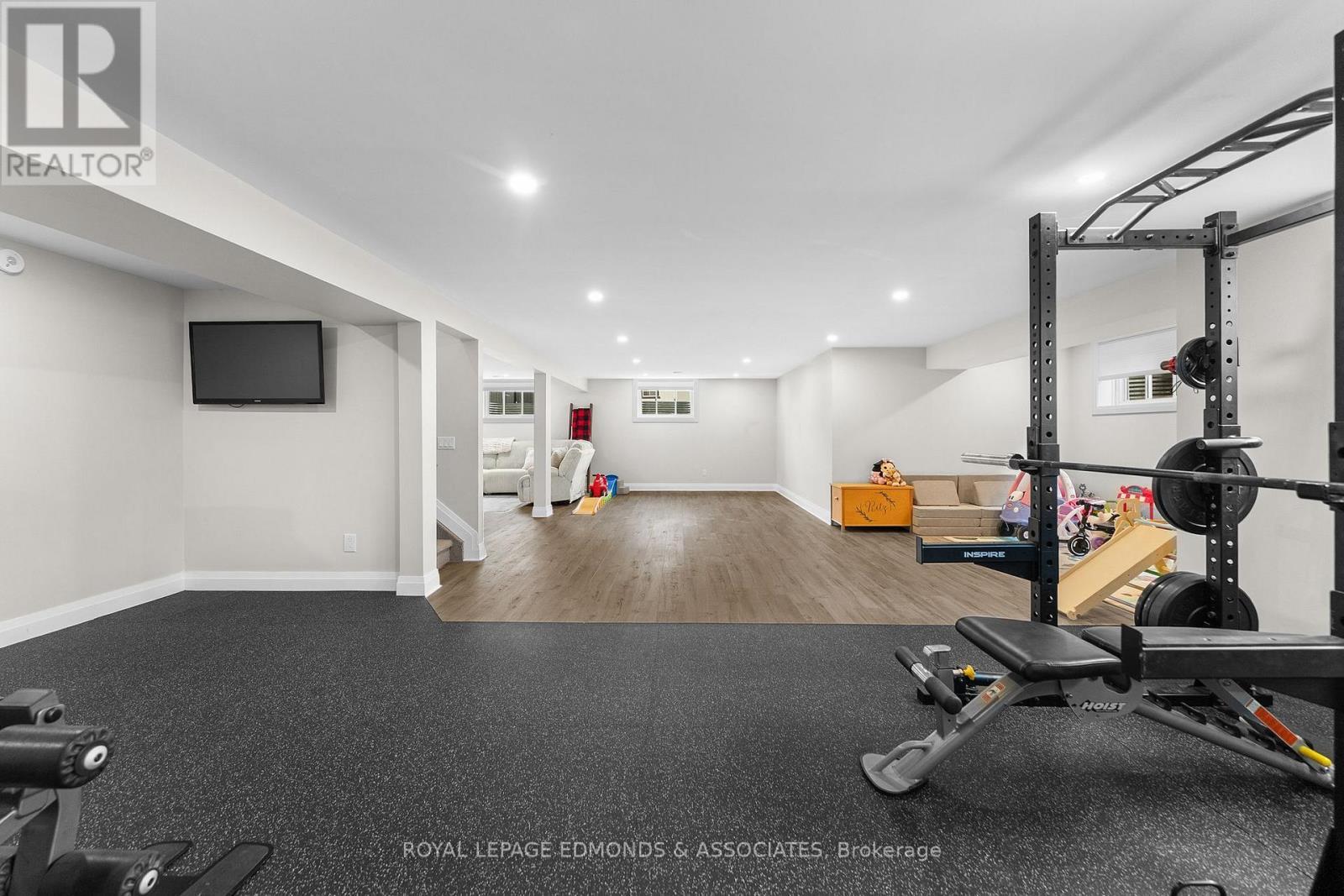 












39 MORRISON DRIVE

,
Whitewater Region,




Ontario
K0J1K0

