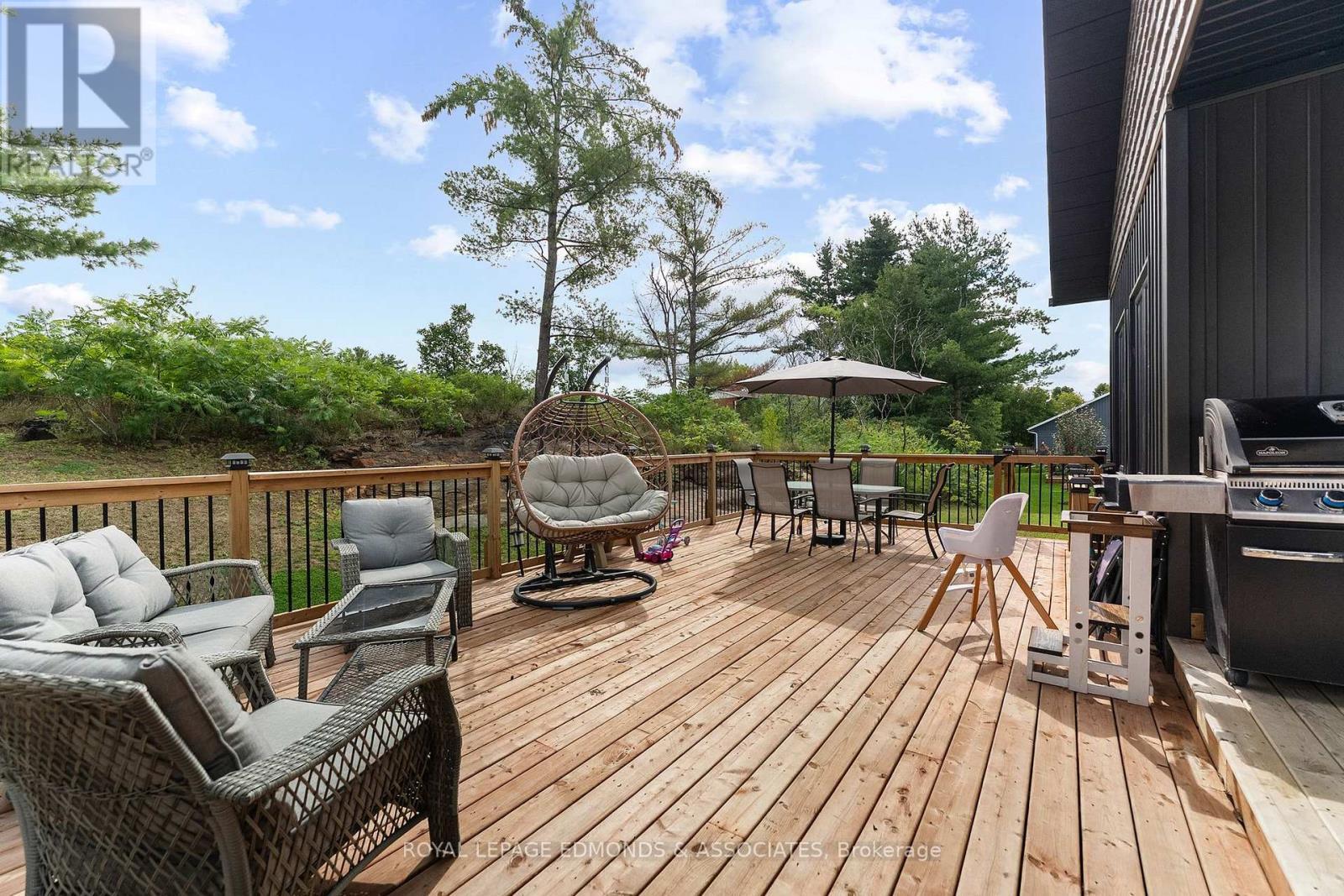 












39 MORRISON DRIVE

,
Whitewater Region,




Ontario
K0J1K0

