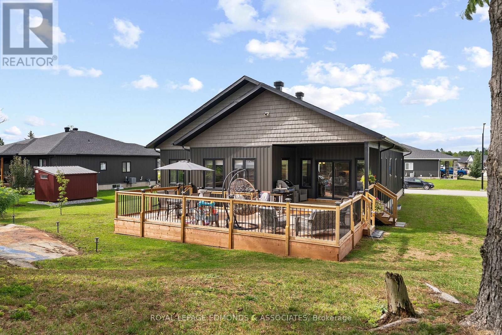 












39 MORRISON DRIVE

,
Whitewater Region,




Ontario
K0J1K0

