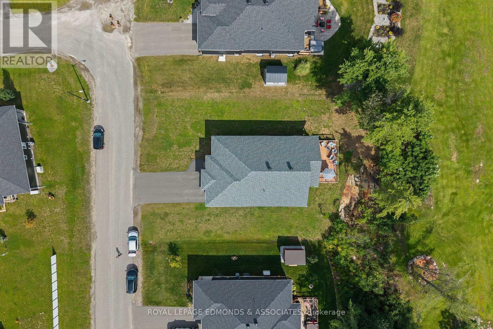 












39 MORRISON DRIVE

,
Whitewater Region,




Ontario
K0J1K0

