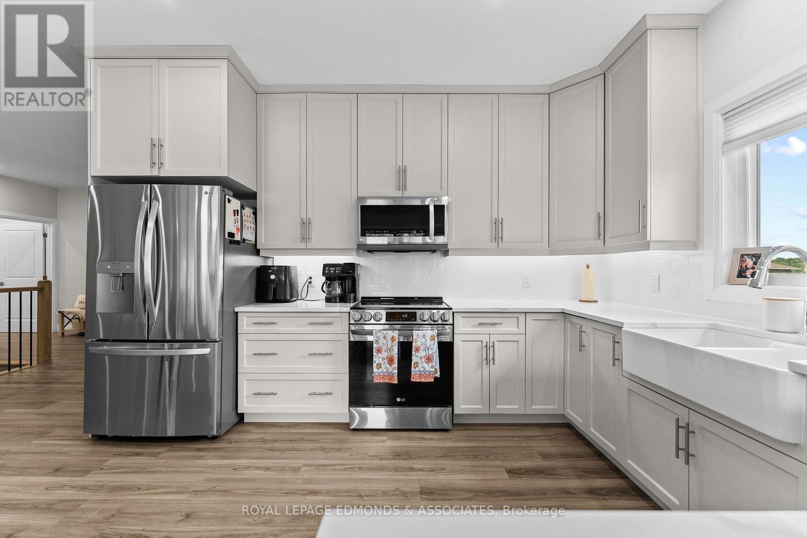 












39 MORRISON DRIVE

,
Whitewater Region,




Ontario
K0J1K0

