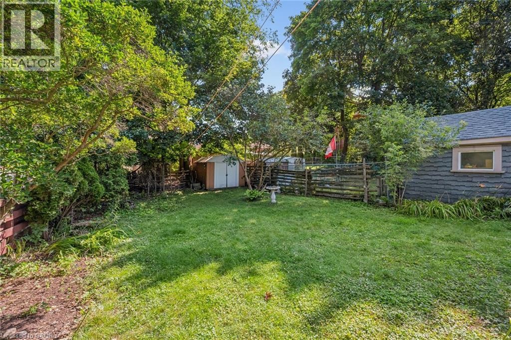 












22 BOULT Avenue

,
Guelph,




Ontario
N1E5W7

