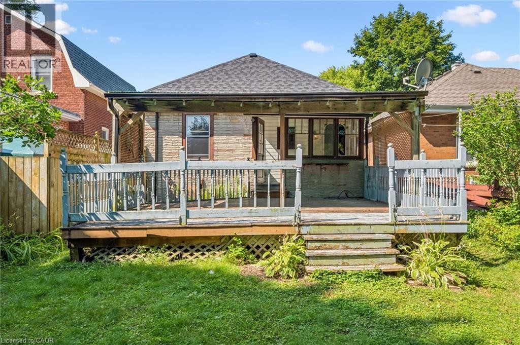 












22 BOULT Avenue

,
Guelph,




Ontario
N1E5W7

