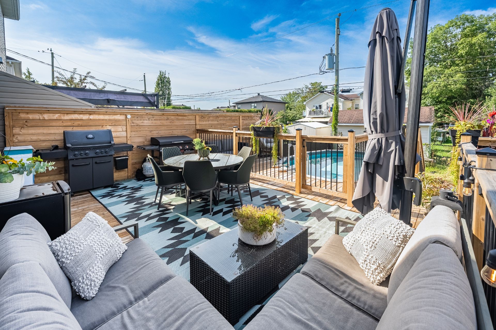 









247


Rue des Cygnes

,
Saint-Amable,




QC
J0L1N0

