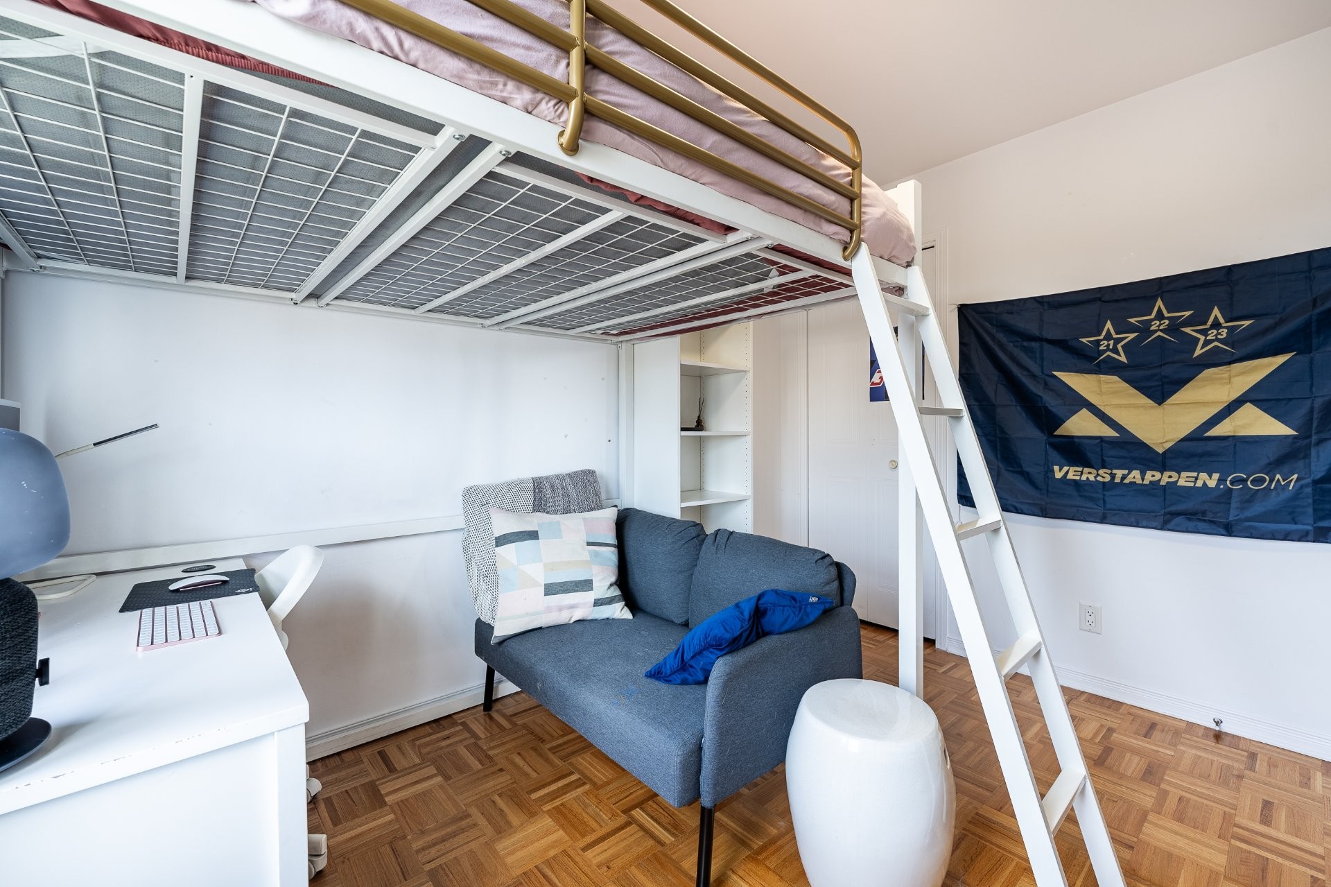 









247


Rue des Cygnes

,
Saint-Amable,




QC
J0L1N0

