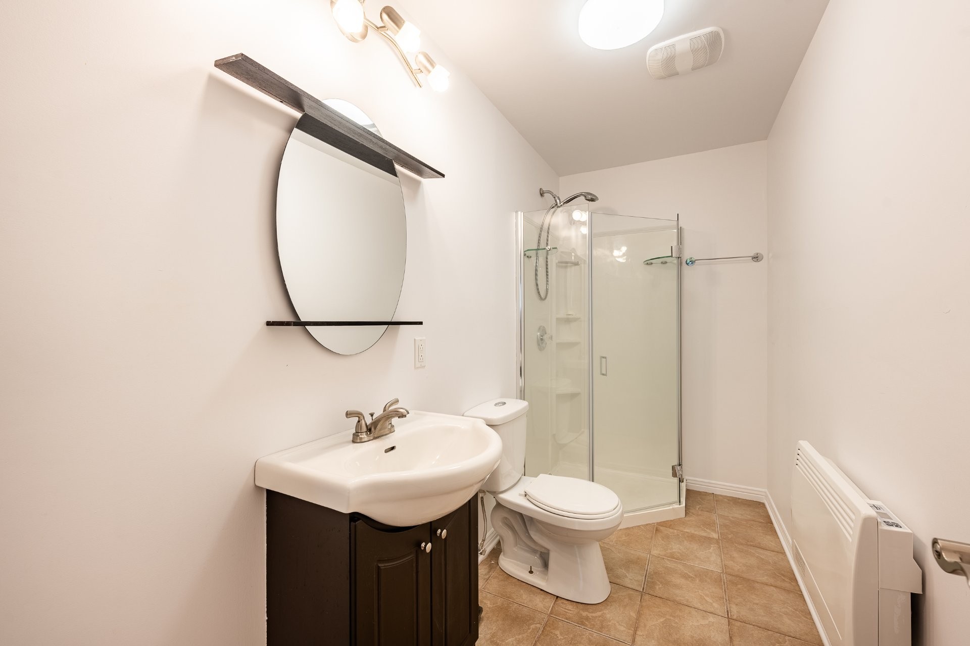 









247


Rue des Cygnes

,
Saint-Amable,




QC
J0L1N0


