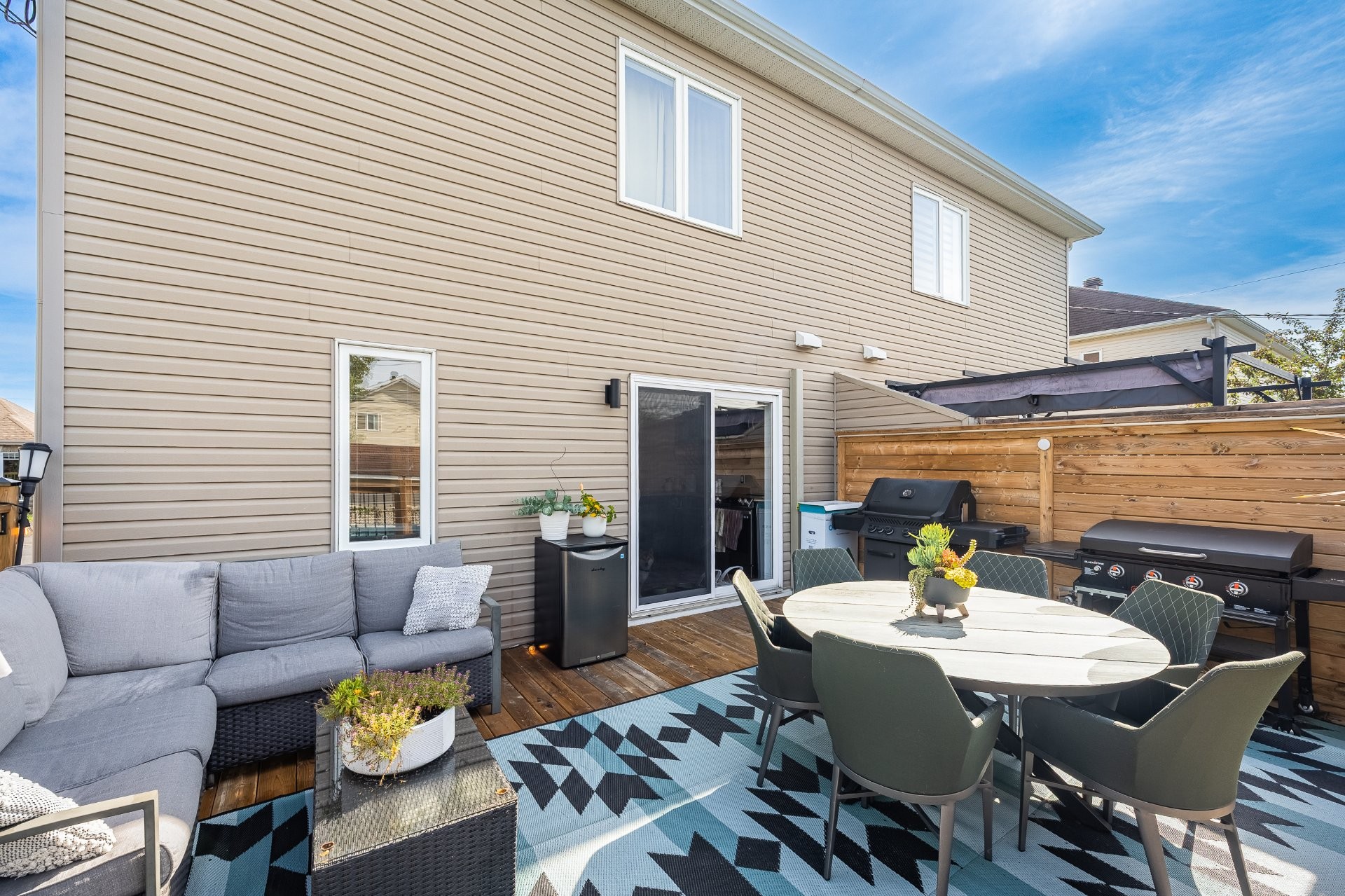 









247


Rue des Cygnes

,
Saint-Amable,




QC
J0L1N0

