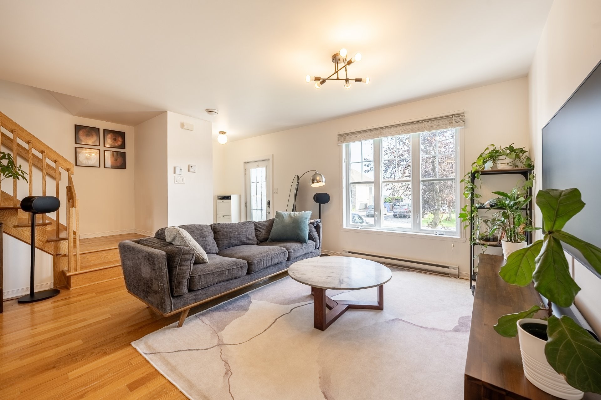 









247


Rue des Cygnes

,
Saint-Amable,




QC
J0L1N0

