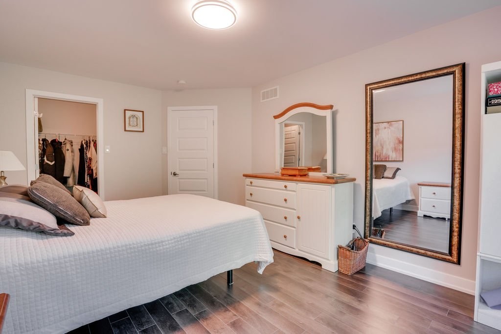 









32


Rue Jacques-Joubert

,
Gatineau (Buckingham),




QC
J8L0Y5

