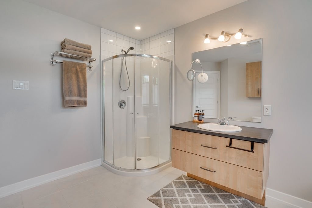 









32


Rue Jacques-Joubert

,
Gatineau (Buckingham),




QC
J8L0Y5

