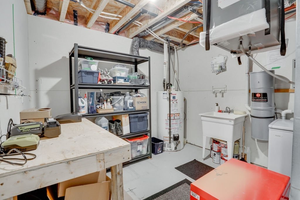 









32


Rue Jacques-Joubert

,
Gatineau (Buckingham),




QC
J8L0Y5

