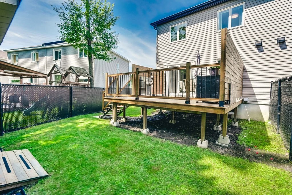 









32


Rue Jacques-Joubert

,
Gatineau (Buckingham),




QC
J8L0Y5

