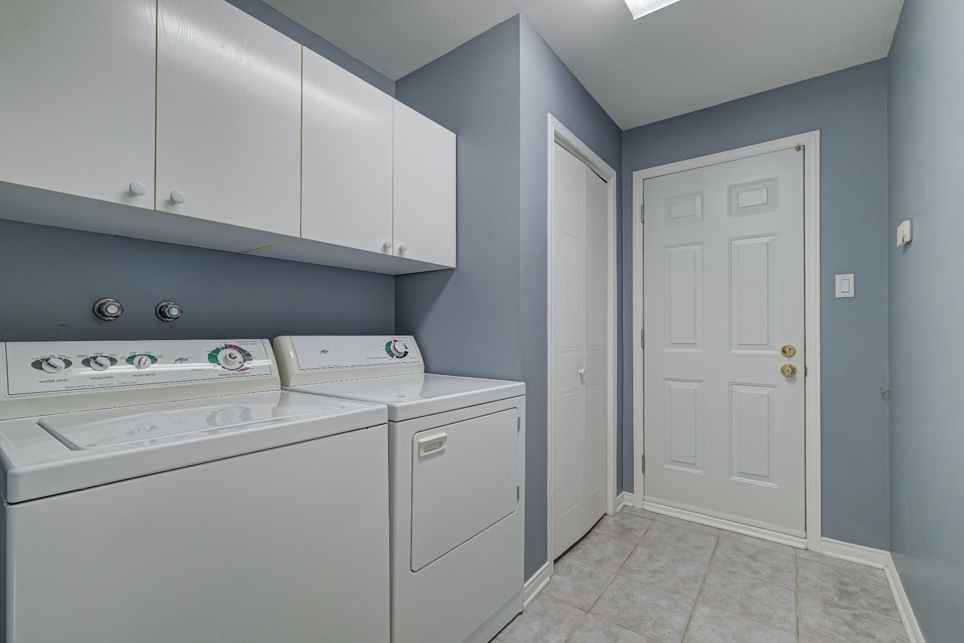 









1903


Rue De Chambly

, 105,
Saint-Bruno-de-Montarville,




QC
J3V6H2

