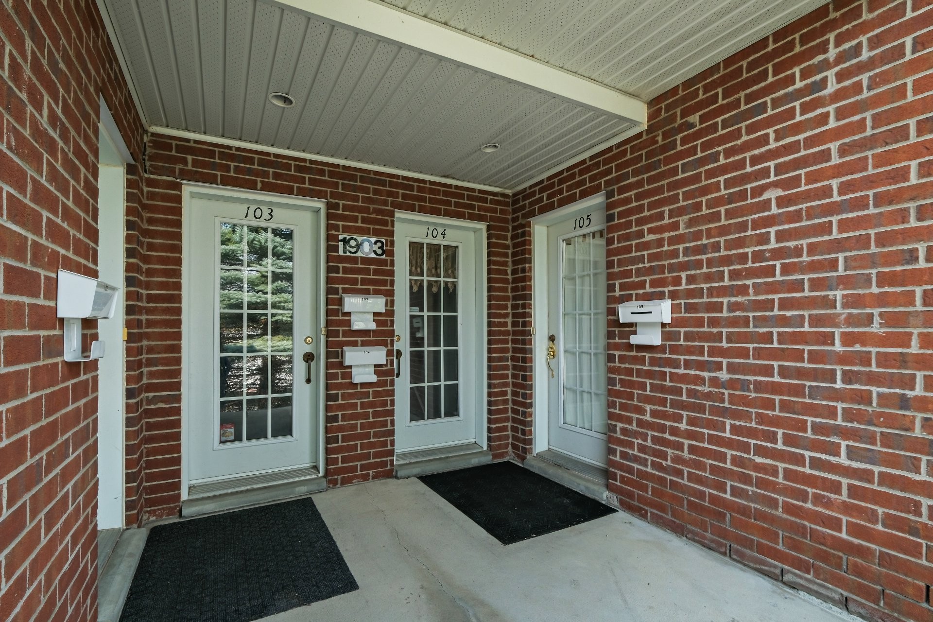 









1903


Rue De Chambly

, 105,
Saint-Bruno-de-Montarville,




QC
J3V6H2

