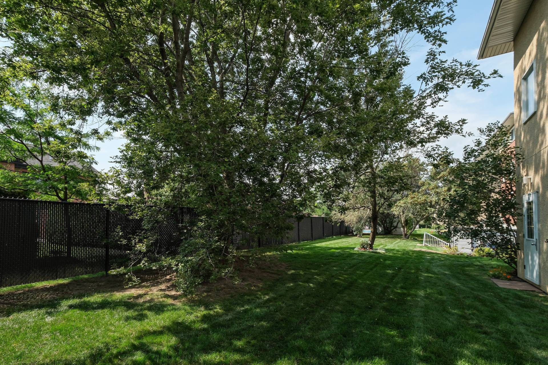 









1903


Rue De Chambly

, 105,
Saint-Bruno-de-Montarville,




QC
J3V6H2

