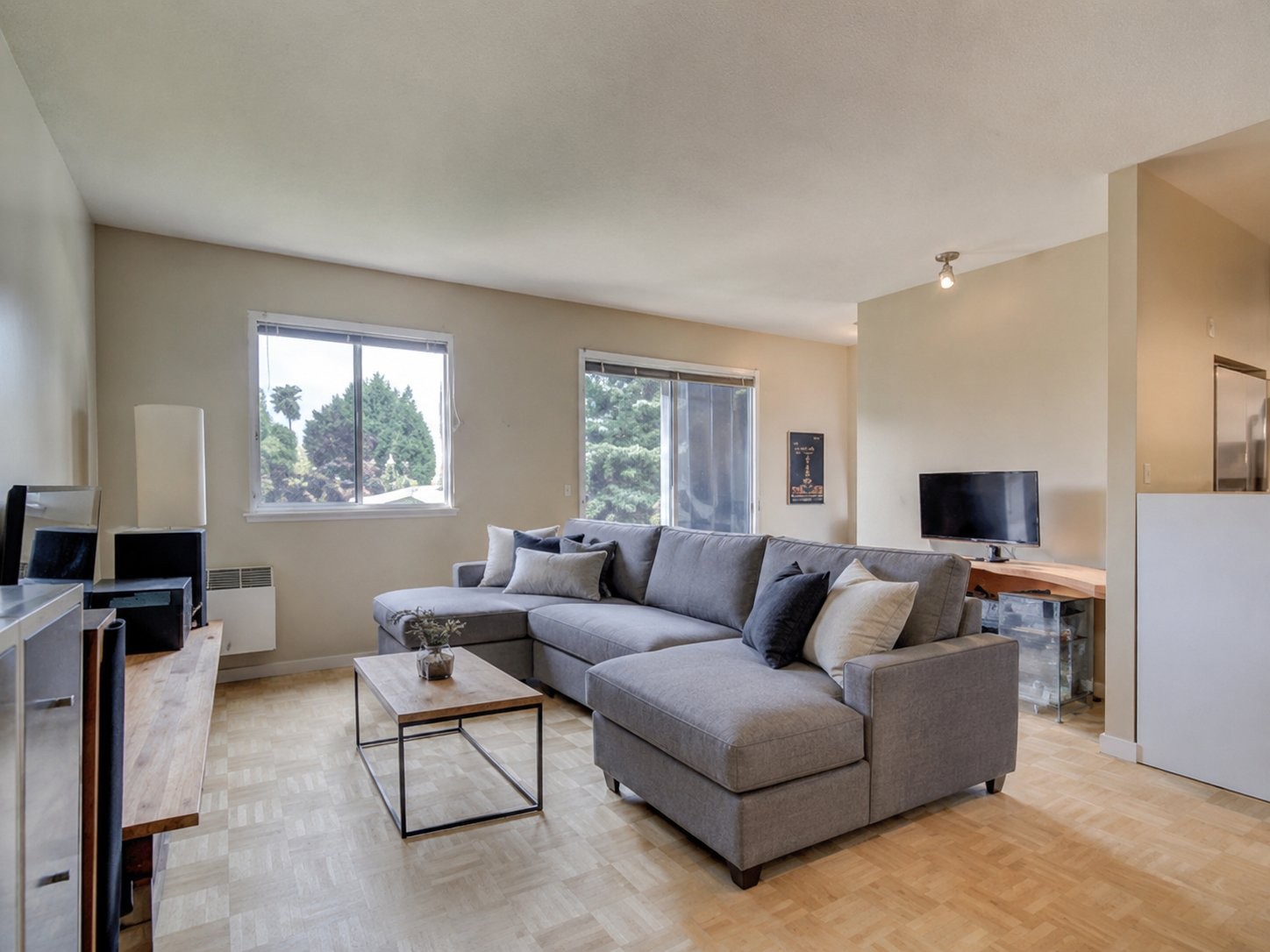 









1903


Rue De Chambly

, 105,
Saint-Bruno-de-Montarville,




QC
J3V6H2

