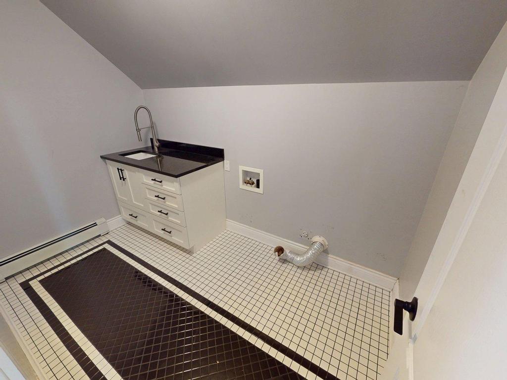 












29 Bedwin Drive

,
Georges River,




NS
B1Y 0A3

