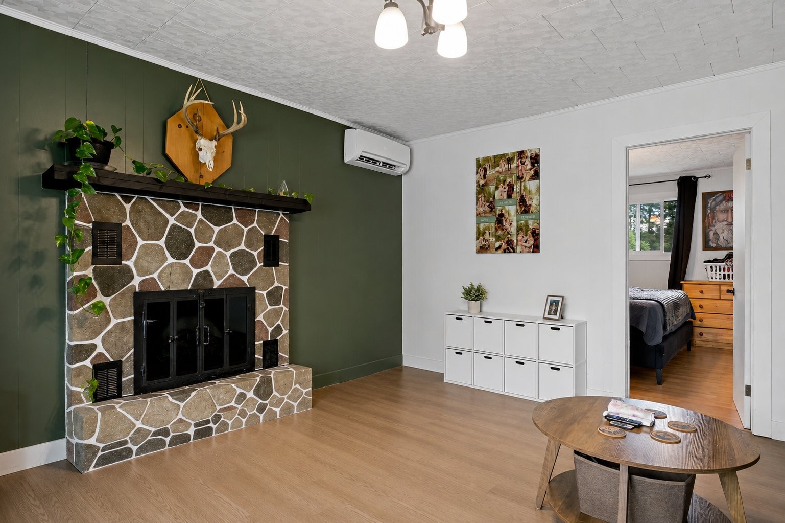 









110


Rue Brosseau

,
Amherst,




QC
J0T2L0


