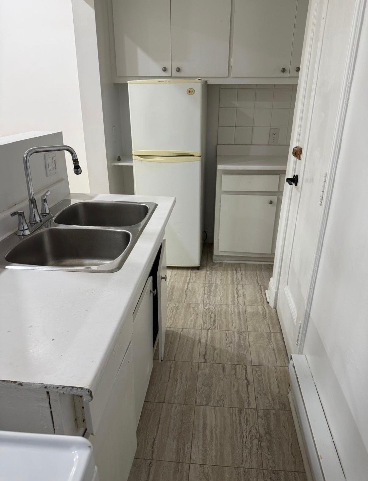 









339


Av. Victoria

, 4,
Westmount,




QC
H3Z2N1

