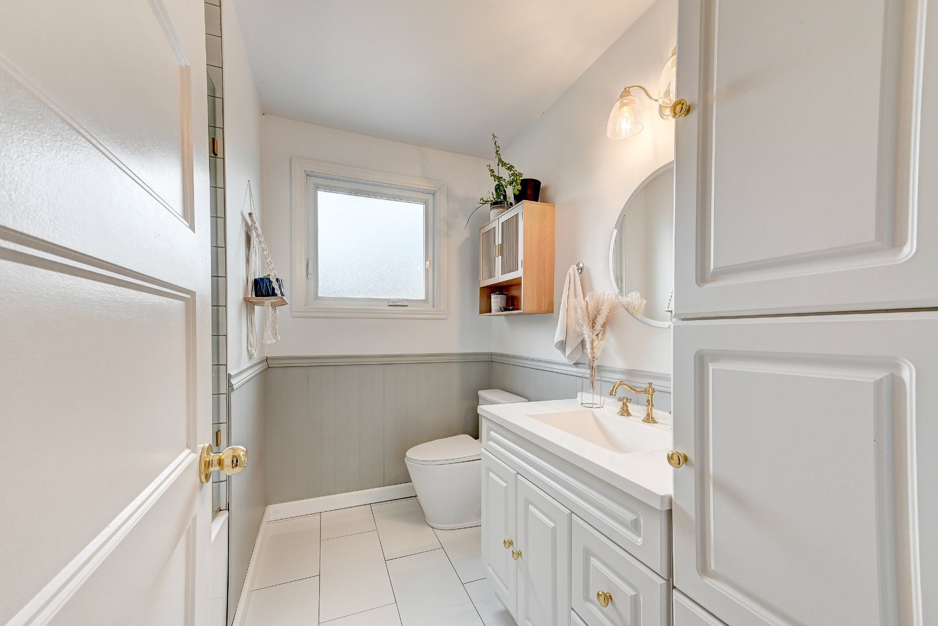 









4530


Rue Donat

,
Longueuil (Saint-Hubert),




QC
J3Y2L7

