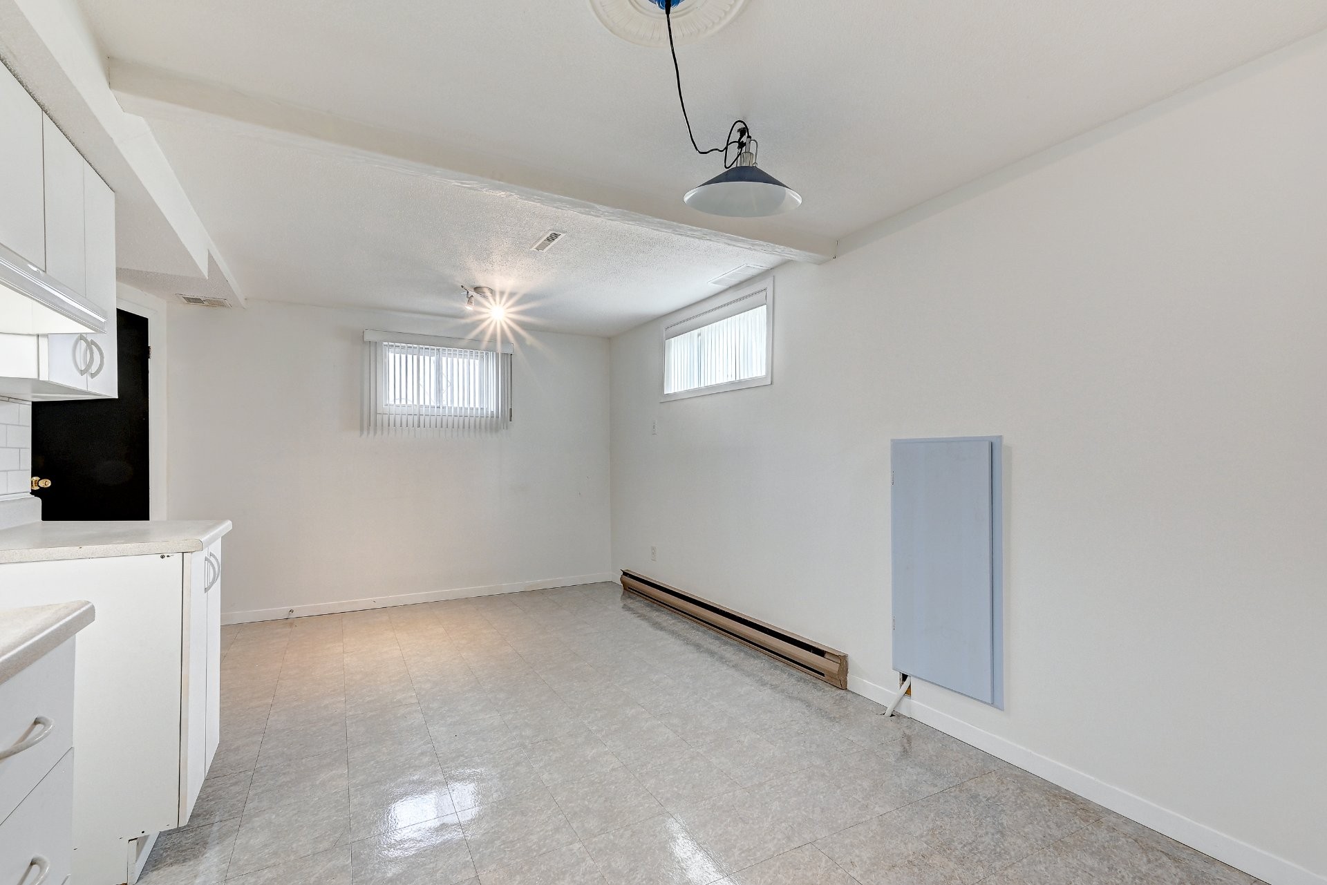 









4530


Rue Donat

,
Longueuil (Saint-Hubert),




QC
J3Y2L7

