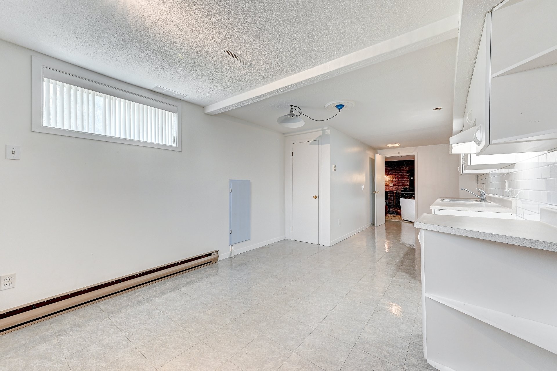 









4530


Rue Donat

,
Longueuil (Saint-Hubert),




QC
J3Y2L7

