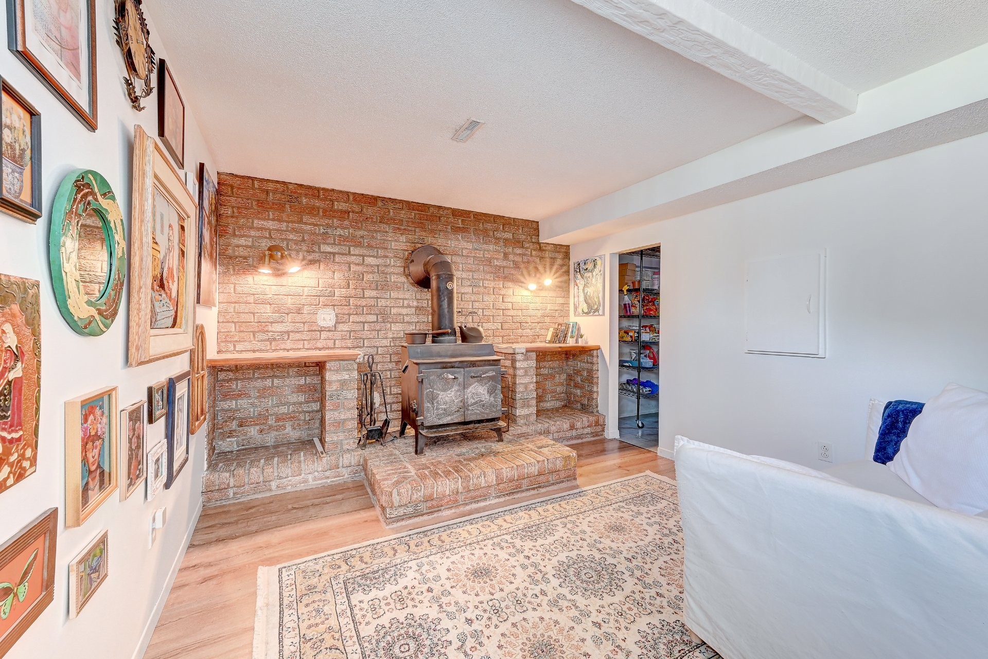 









4530


Rue Donat

,
Longueuil (Saint-Hubert),




QC
J3Y2L7

