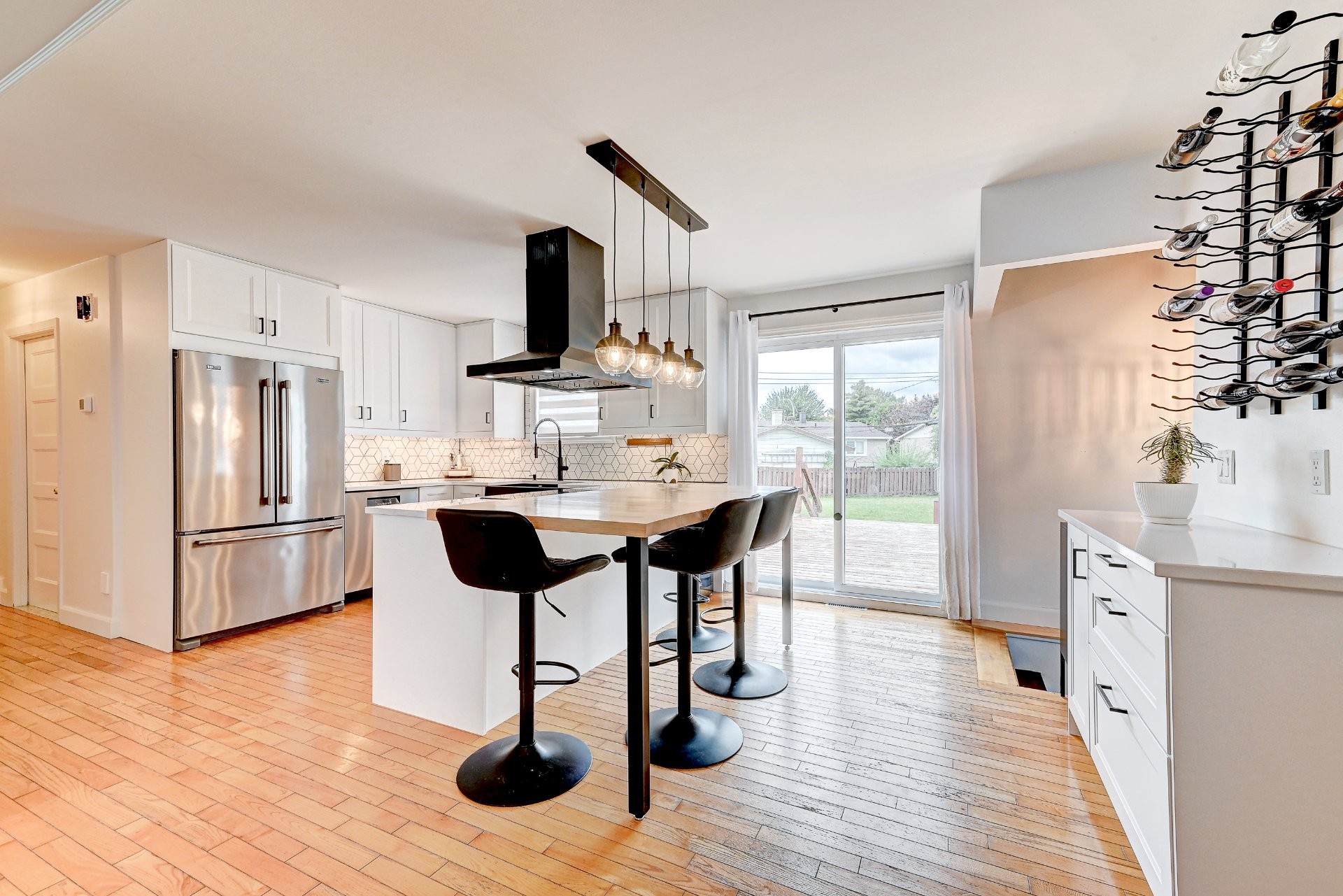 









4530


Rue Donat

,
Longueuil (Saint-Hubert),




QC
J3Y2L7

