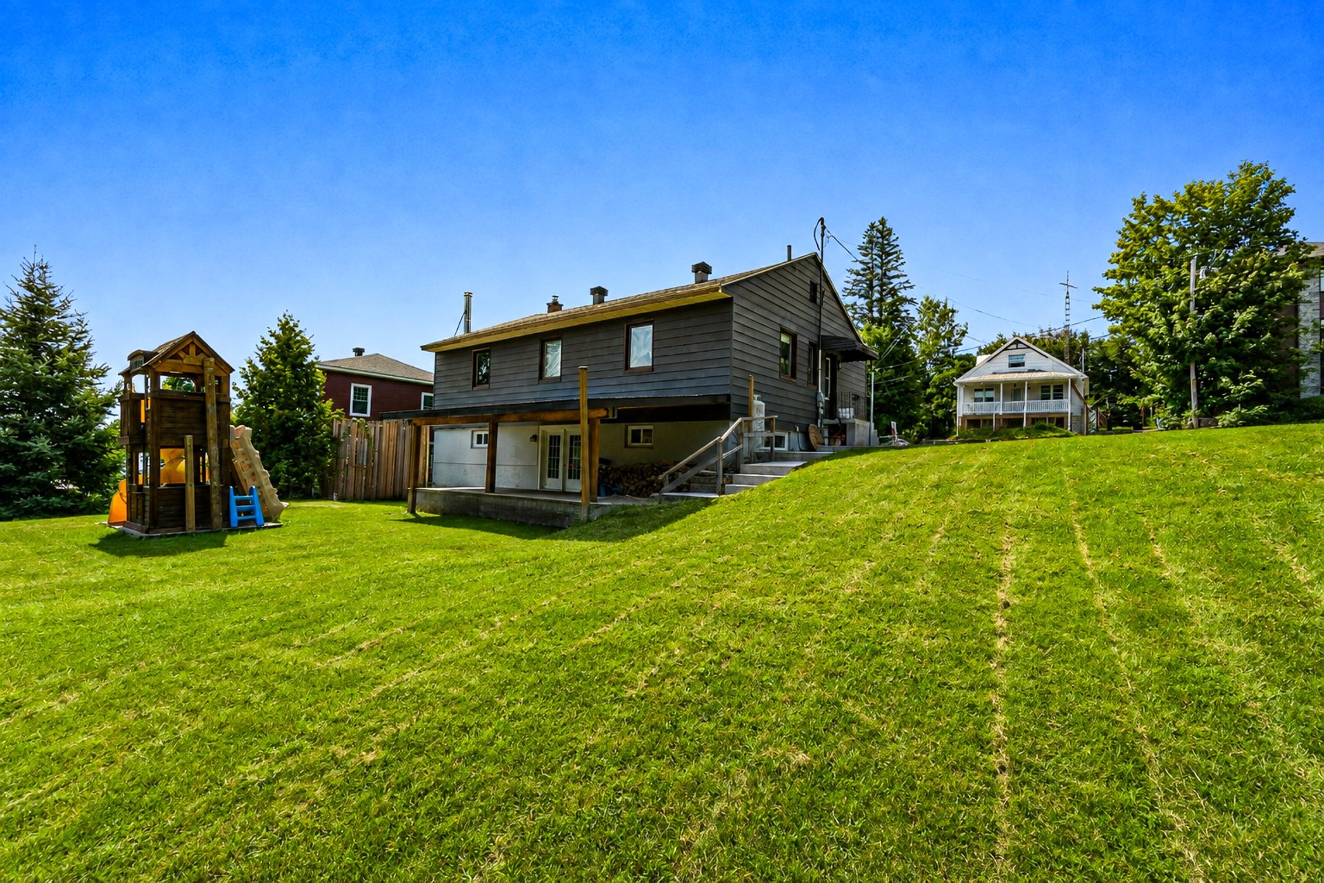









285


Rue Park

,
Brownsburg-Chatham,




QC
J8G3A3

