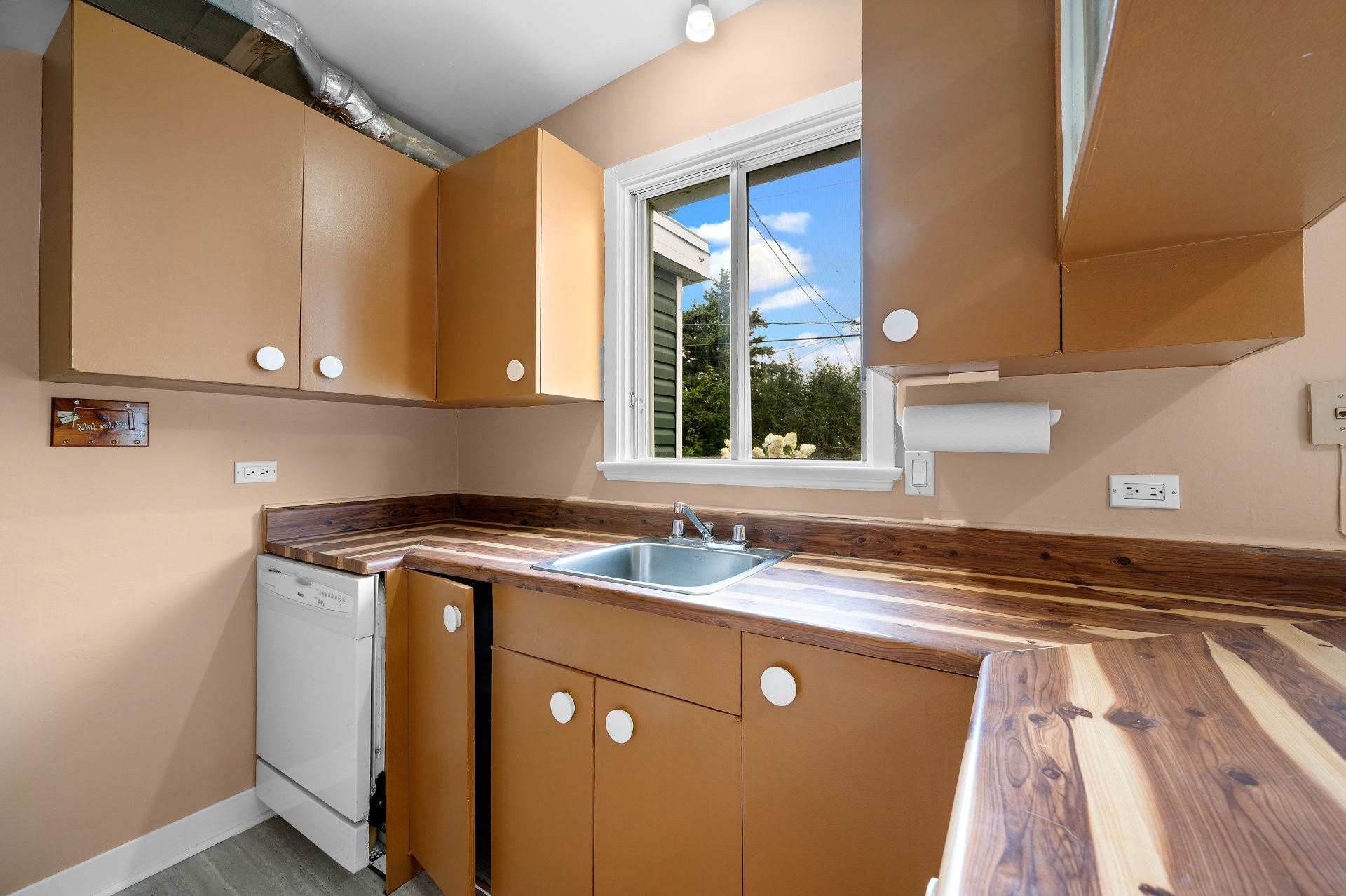









104


Rue des Bolets

,
Lévis (Desjardins),




QC
G6V2H1

